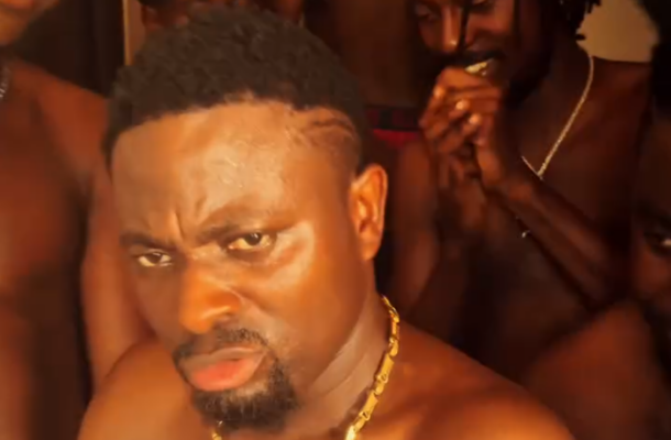 Brother Sammy calls on street boys with tattoos, piercings to come to church in new song [Video]
