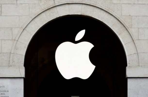  Apple Nears Historic $4 Trillion Market Value Milestone