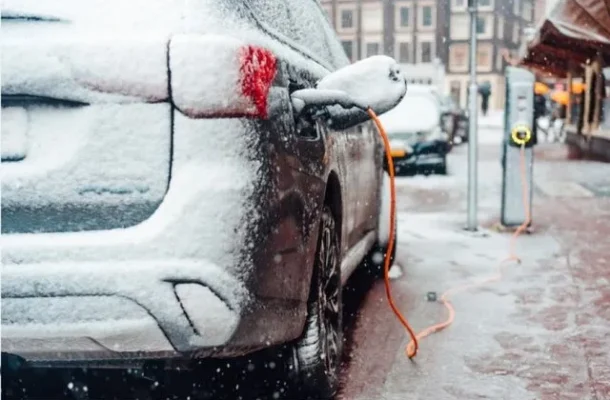 Are Electric Vehicles Useless in Winter? Performance and Innovations Explained