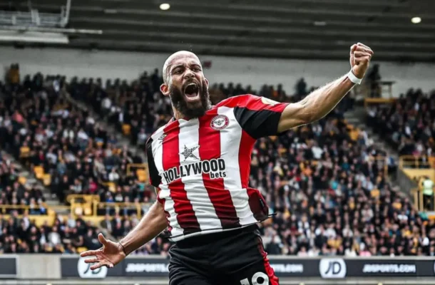 Gary Neville backs Manchester United to snap up Mbeumo