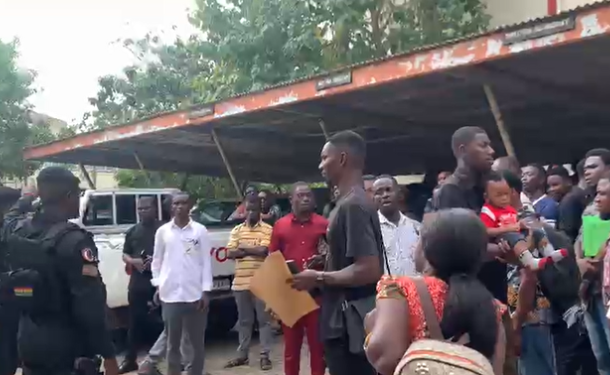 Aggrieved teachers call off protest after GES promises to pay salaries by July