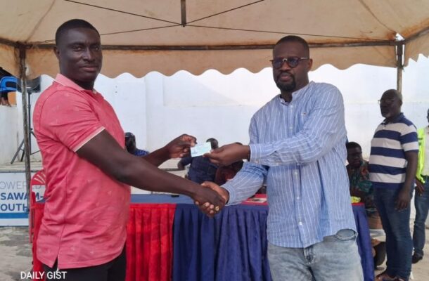 Annoh-Dompreh gives out free licenses to 500 drivers in Nsawam