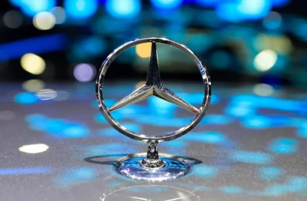 Mercedes-Benz Cuts Prices of Electric Cars in US Amid Market Shift