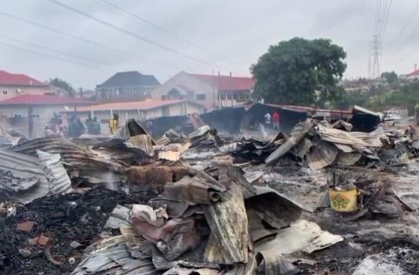 Night fire destroys homes and shops behind Astonia Lodge in Kumasi
