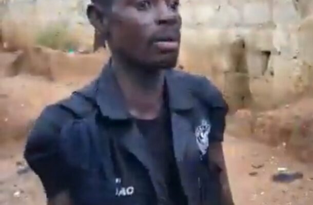 VIDEO: Man nabbed in Ashanti Region for drunken display in police uniform