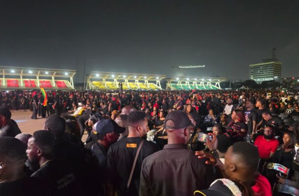 PHOTOS: Thousands throng independence square for candlelight vigil honouring Daddy Lumba