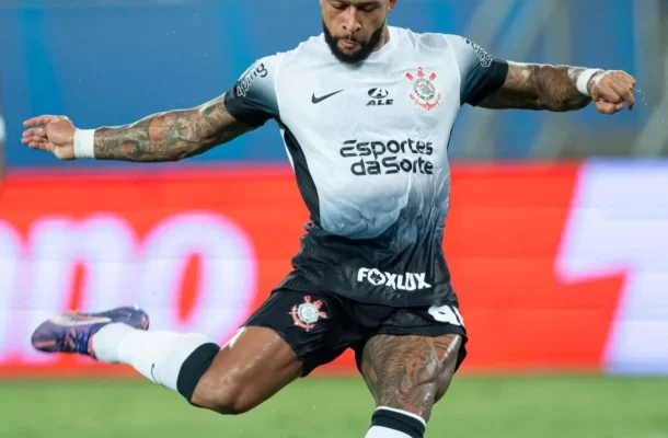 Turkish giants Besiktas set sights on Memphis Depay as Conrinthians departure looms