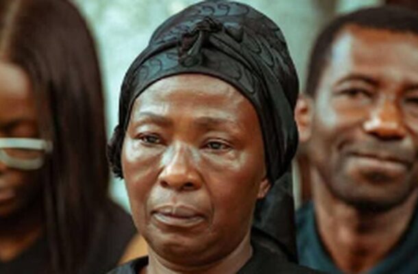 Wild scenes at Kotoka as Daddy Lumba’s first wife, Akosua Serwaa, touches down in Ghana