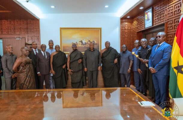Asantehene Invites Mahama to attend funeral rites of late Asantehemaa