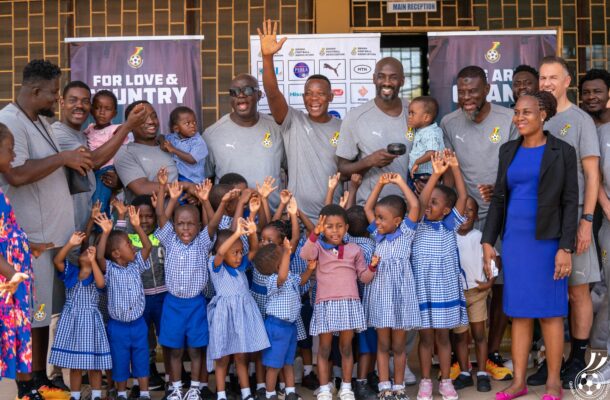 Black Stars technical team make donations to Osu Children's Home after securing World Cup berth