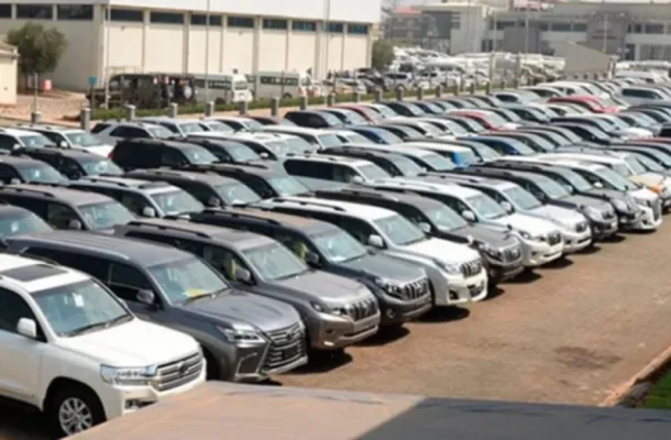 Ghanaian buyers weigh new Chinese cars against traditional used Iiports