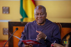Mahama swears in 37 new High Court judges