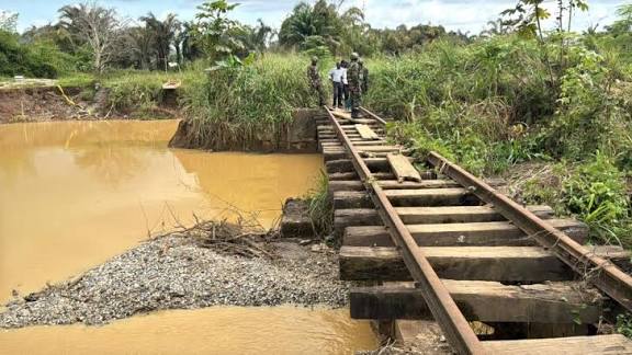 Tarkwa Circuit Court remands 12 over destruction of Bonsawere railway line