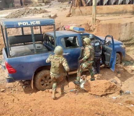 Police restore calm after deadly gun battle between rival factions at Sampa