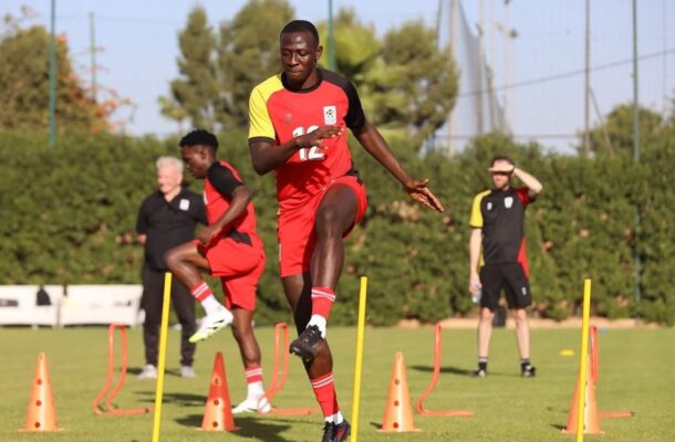 FCSB midfielder Baba Alhassan joins Uganda camp after nationality switch