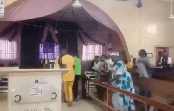 VIDEO: Armed bandits attack Kwara church, kill three and kidnap pastor during live-streamed service
