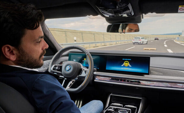 BMW Introduces “Hands-Free” Driving on the Highway with New System