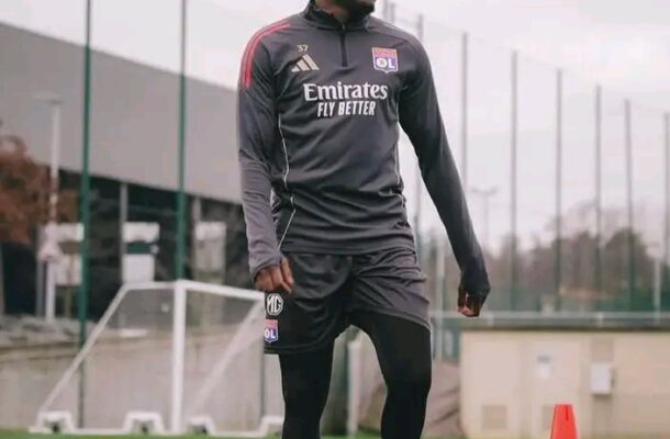 Ernest Nuamah returns to ball work after nine-month ACL lay-off