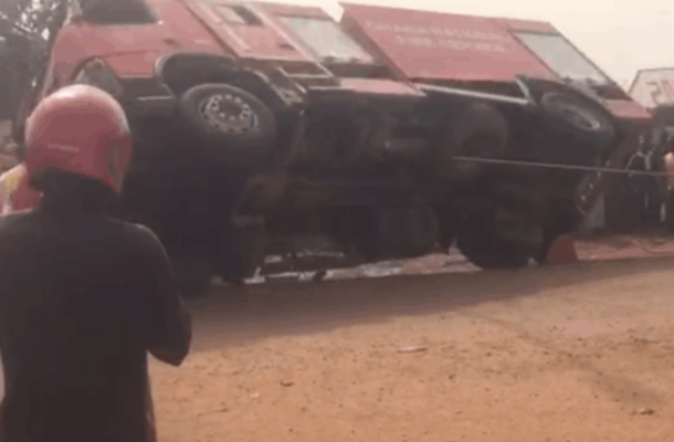 Fire tender crashes en route to blaze at Buipe lorry station