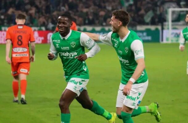Boakye scores the winner as Saint-Étienne close the gap at the top