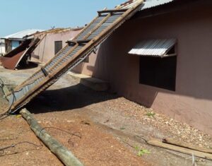 Torrential rainfall destroys 17 houses, school buildings at AsanteJamasi