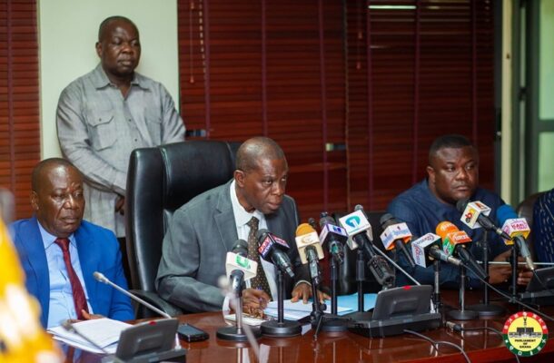 Cocoa farmers are not beggars, pay them now— Minority to gov't