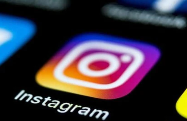 Instagram will warn parents about dangerous searches by teenagers