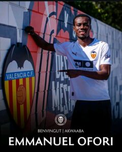 Valencia sign Ghanaian teenager Emmanuel Ofori Sakyi