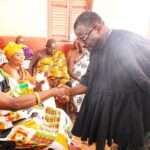 Offinsohene tasks Minority to speak for distressed cocoa farmers