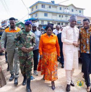 Vice President tours collapsed building site, calls for accountability