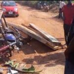 Timber-laden Aboboyaa crash at Okyerekrom claims life of 23-year-old man