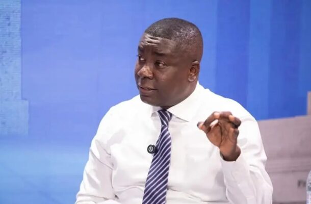 Minority alleges insider trading in controversial 18-tonne gold sale