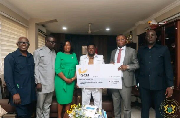 Pee Kaf donates GHS 240,000 for Black Stars World Cup campaign ‎