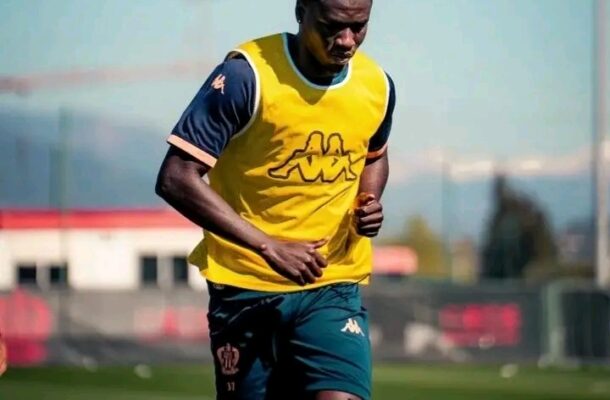 Kojo Oppong Peprah returns to training after injury setback
