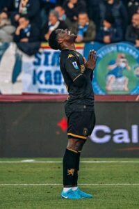 Ekuban scores late to seal Genoa win in Serie A